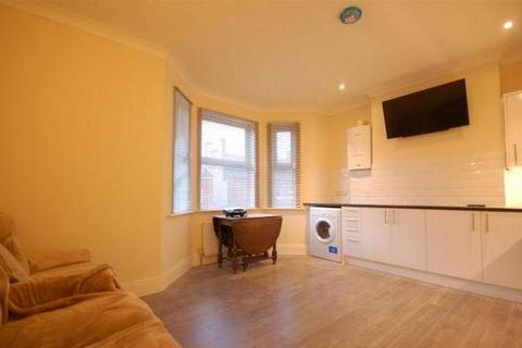 2 bedroom apartment to rent, Lorne Street,  Reading,  RG1