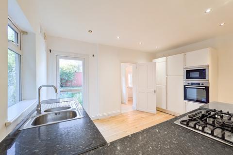 3 bedroom semi-detached house to rent, Hindmans Road, London, SE22