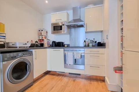 1 bedroom apartment for sale, Peckham Grove, Peckham, SE15