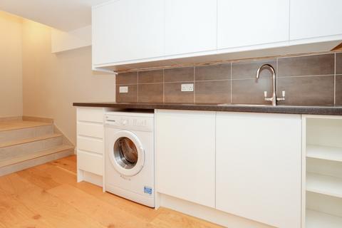 2 bedroom flat to rent, Thurlow Park Road,  Dulwich, SE21