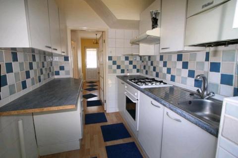 3 bedroom end of terrace house to rent, Dunkery Road, Mottingham, SE9