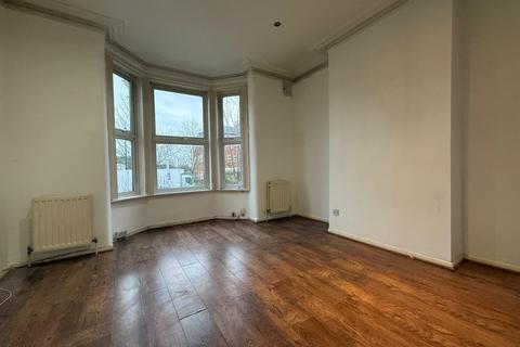 3 bedroom flat to rent, Herbert Road, Woolwich, SE18