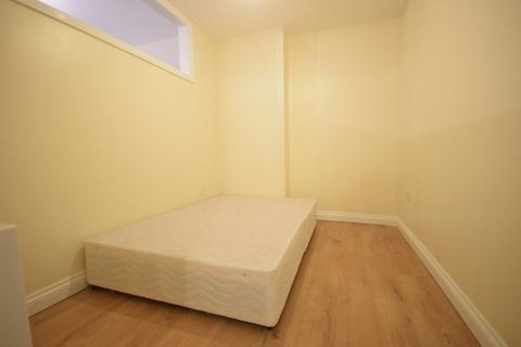 House share to rent, Riefield Road, Eltham, SE9