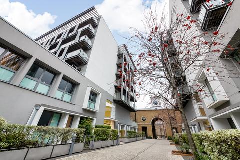 2 bedroom flat to rent, West Carriage House, Royal Arsenal, SE18