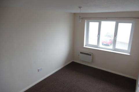 2 bedroom flat to rent, Leyland Drive, Kingsthorpe