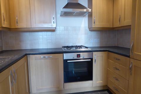 2 bedroom apartment to rent, Aveley House, Iliffe Close, Reading, RG1