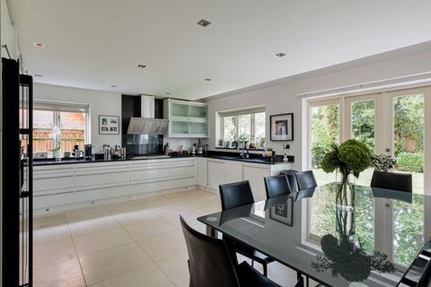 5 bedroom detached house for sale - Lovely family house in South Wilmslow