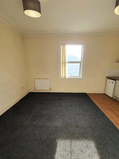 Studio to rent, 9 Glenthorne House, DN1