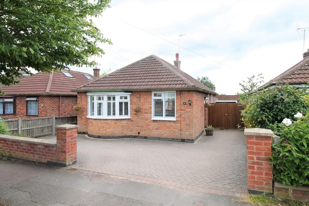 Cromwell Crescent, Market Harborough 3 bed detached bungalow £290,000