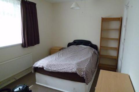 3 bedroom semi-detached house to rent, Scarborough Way, Canley, Coventry, West Midlands, CV4