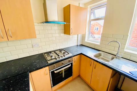 1 bedroom flat to rent, 69a Halesowen Road, Dudley, DY2 9PY