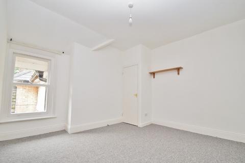 3 bedroom flat to rent, Bournemouth