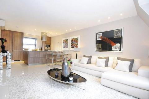 4 bedroom apartment to rent, St. Johns Wood Park, St Johns Wood, London, NW8