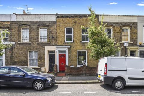 3 bedroom terraced house to rent, Hewlett Road, Bow, London, E3