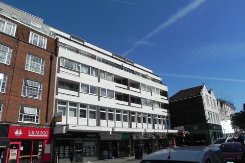 1 bedroom flat to rent, Cavendish House, Eastgate Gardens, Guildford, GU14AY