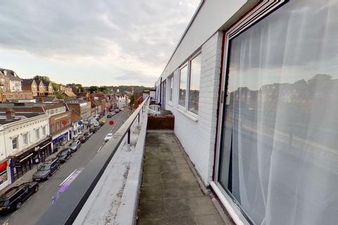 1 bedroom flat to rent, Cavendish House, Eastgate Gardens, Guildford, GU14AY