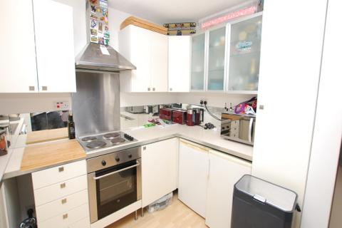 1 bedroom flat to rent, YORK COURT