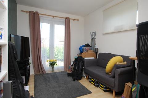 1 bedroom flat to rent, YORK COURT