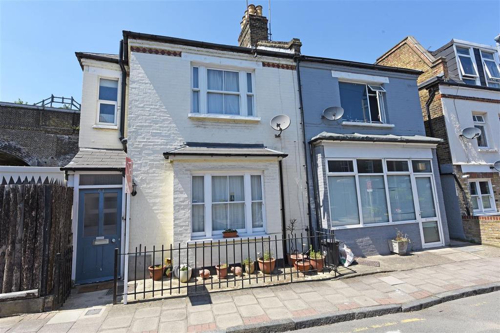 Wadham Road, Putney, Putney 3 bed end of terrace house £750,000