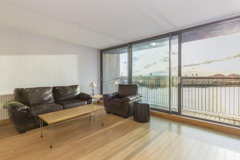 2 bedroom apartment to rent, City Harbour, E14