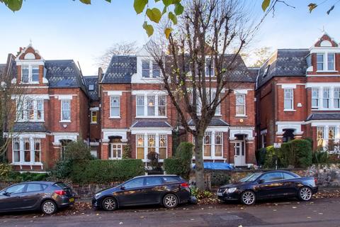 2 bedroom apartment to rent, Whitehall Park, Archway N19