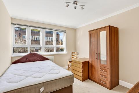 2 bedroom apartment to rent, Cheesemans Terrace, West Kensington W14
