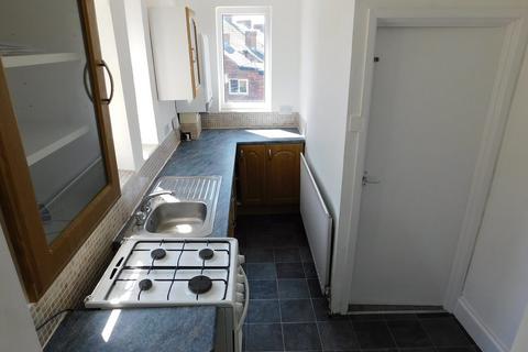 2 bedroom flat to rent, Old Durham Road, Gateshead