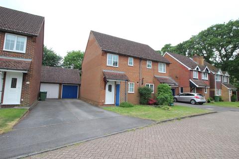 2 bedroom semi-detached house to rent, Wheatlands, Titchfield Common