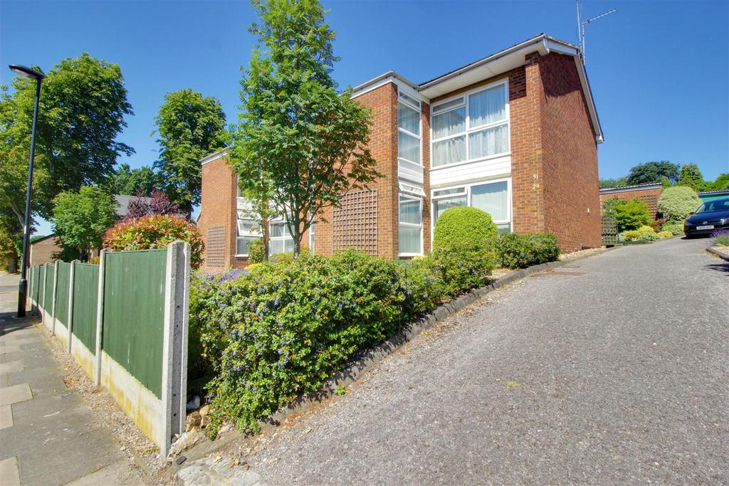 Chase Ridings, Enfield 2 bed £400,000