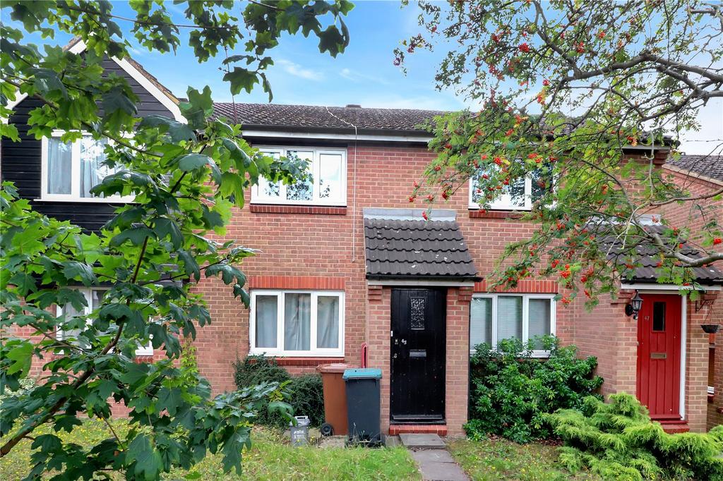 Station Road, Kings Langley... 2 bed terraced house £1,495 pcm (£345 pw)