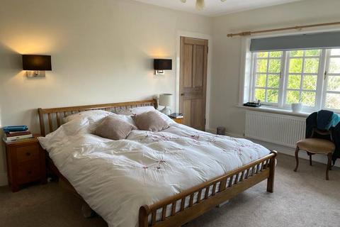 4 bedroom semi-detached house to rent, Wood Lane, Bramdean, Alresford, SO24