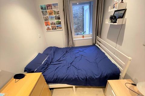 3 bedroom flat to rent, Bedford Hill, Balham, SW12 9HR