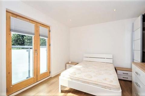 2 bedroom apartment to rent, Leon House, Green Lanes, Palmers Green, London, N13