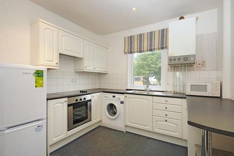 2 bedroom maisonette to rent, Roberts Road,  High Wycombe,  HP13