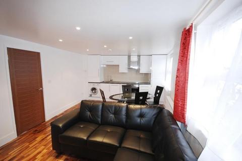 undefined, Richmond Avenue, N1