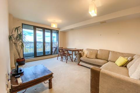 2 bedroom flat to rent, Cottage Road, Islington, N7