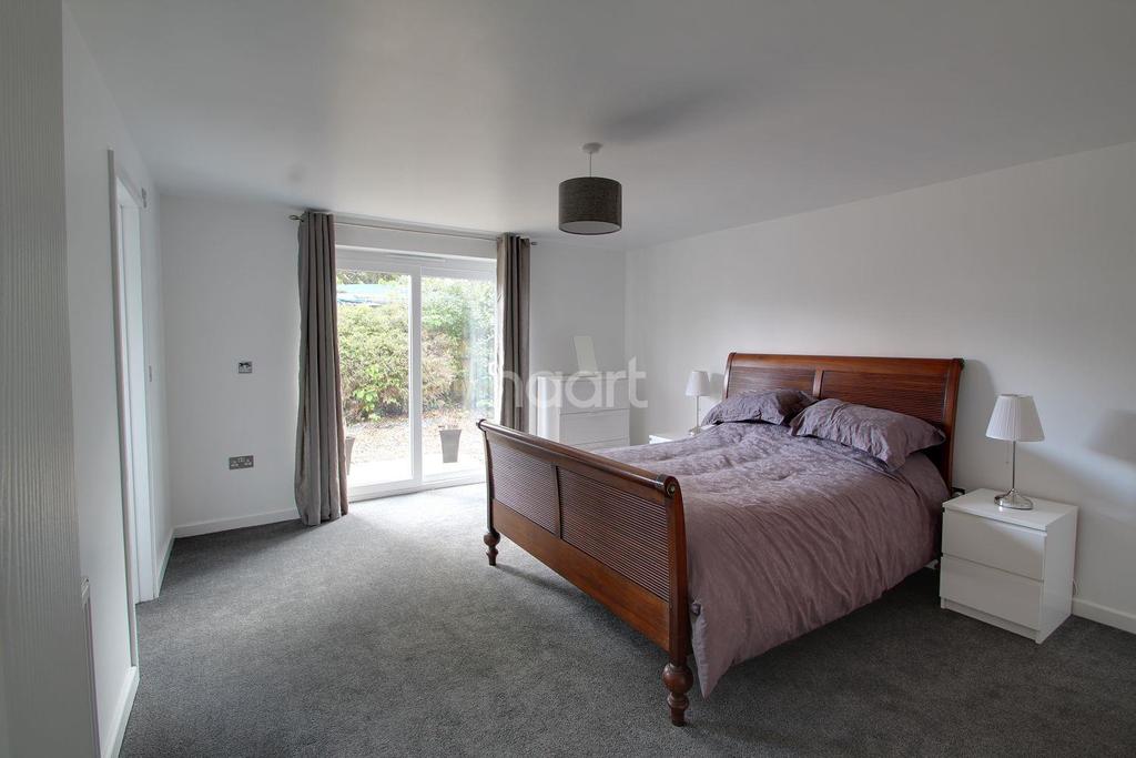 Northwood Road, Ramsgate, CT12 4 bed bungalow £350,000