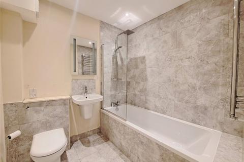 1 bedroom apartment for sale, Esplanade Court, 33 Esplanade, Burnham-on-Sea, Somerset, TA8