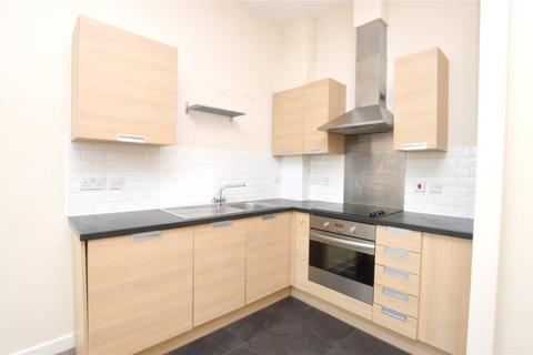 2 bedroom apartment for sale, St Vincent Court, Pudsey, Leeds, West Yorkshire