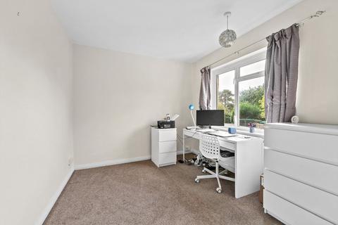 3 bedroom end of terrace house to rent, Craig Road, Richmond, TW10