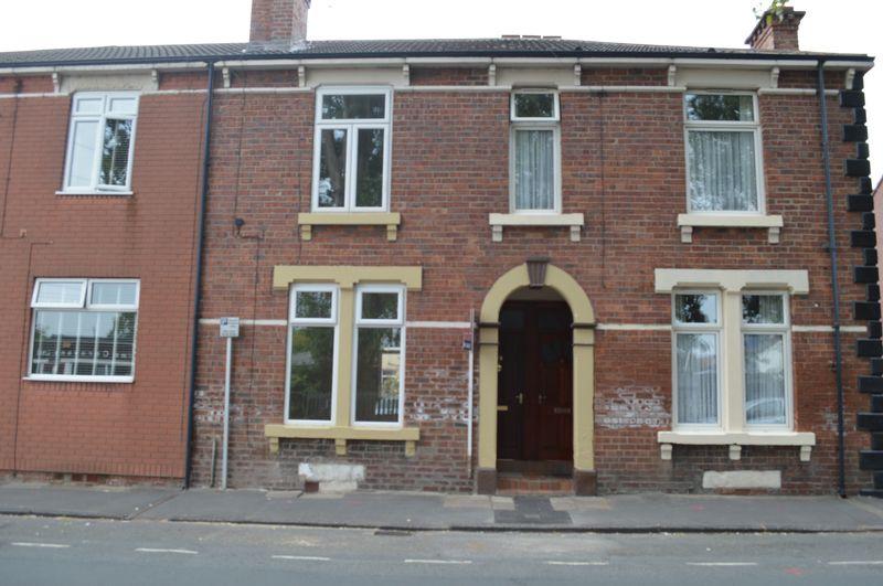 Cambridge Street, Castleford 2 bed terraced house £120,000