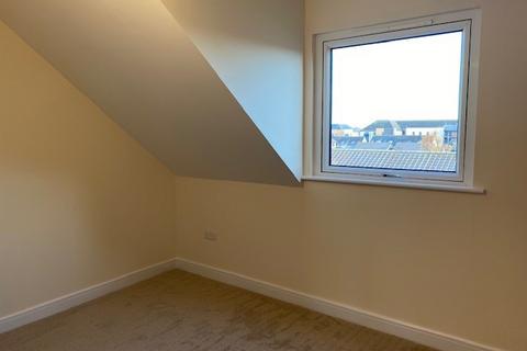 2 bedroom flat to rent, Ferry Gait Crescent, Silverknowes, Edinburgh, EH4