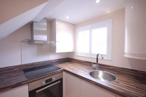 Studio to rent, Jessica House,  Russell Street,  RG1