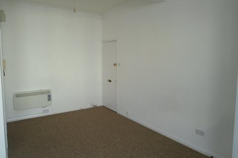 Studio to rent, Lower Rock Gardens, Kemp Town