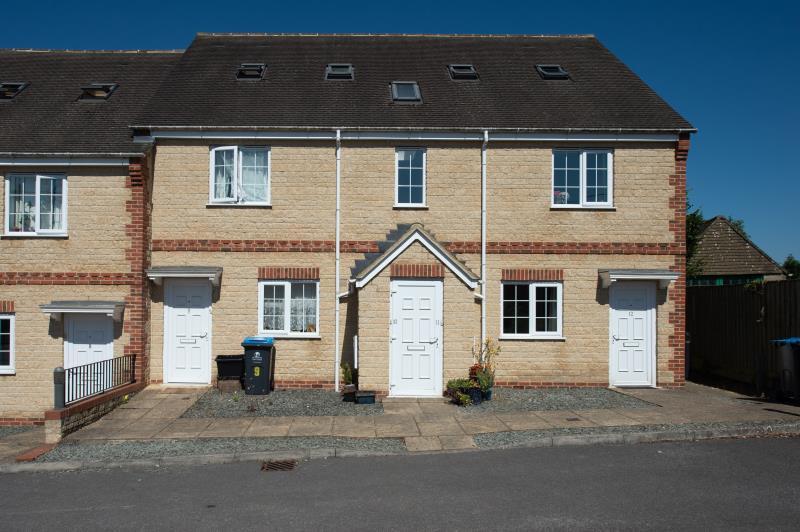 Flat 10, Willoughby Fields, Wroslyn Road, Freeland, Oxfordshire 2 bed