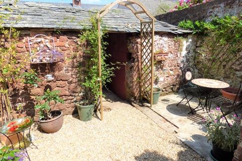 1 bedroom flat to rent, Exminster - Characterful One Bedroom First Floor flat