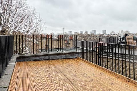 3 bedroom duplex to rent, Fernhead Road, West Kilburn, W9