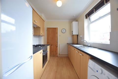 2 bedroom apartment to rent, Shipcote Terrace, Gateshead, NE8