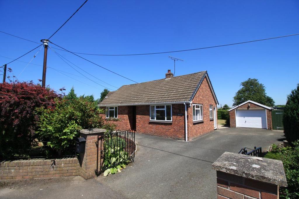 Pecknall Lane, Halfway House, Shrewsbury 3 bed bungalow £795 pcm (£183 pw)