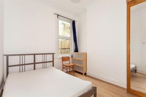 1 bedroom flat to rent, Chapter Road, Willesden Green, London